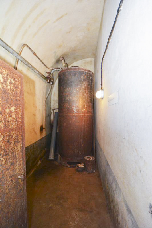 Ligne Maginot - LA FERTE - (Ouvrage d'infanterie) - Réserve de gasoil pour la cuisinière - LAMBERT Pascal