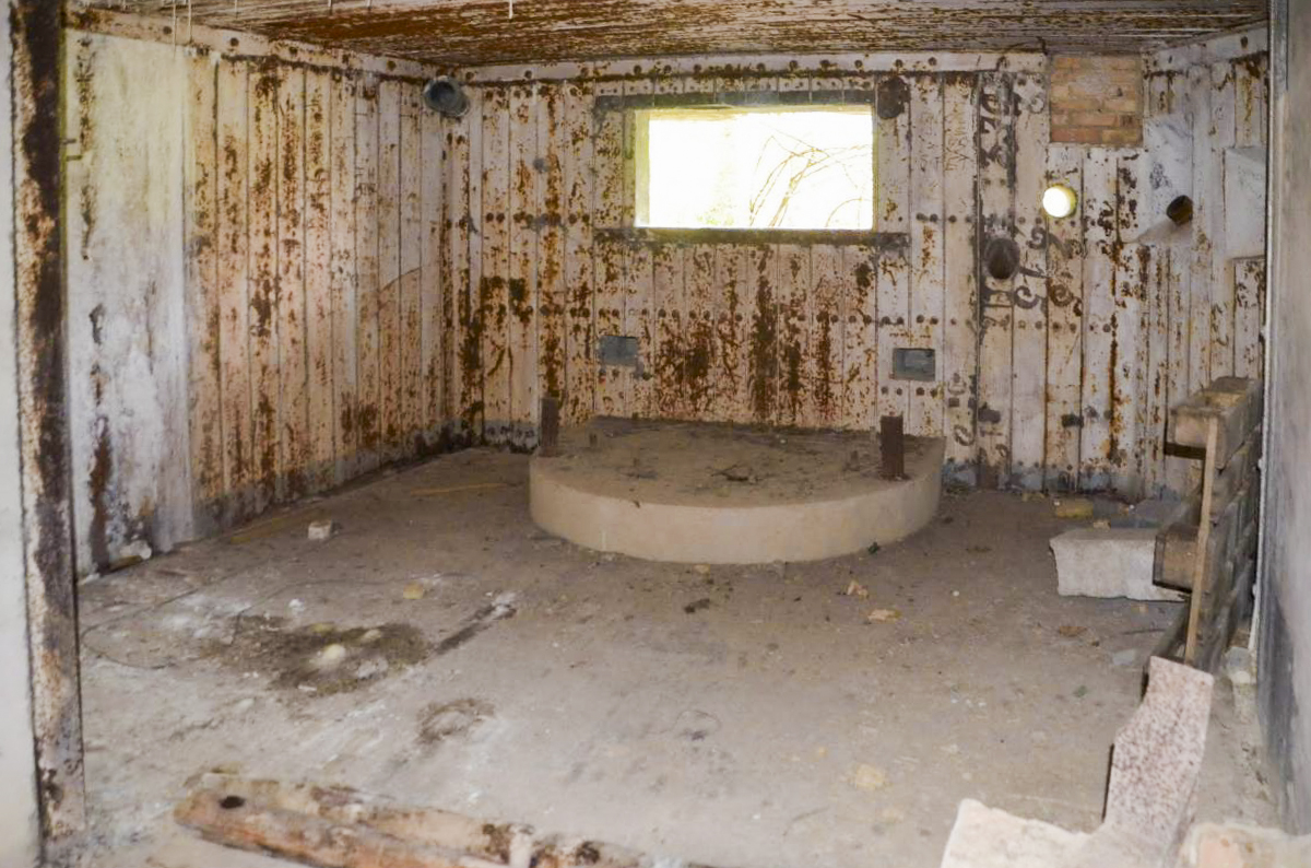Ligne Maginot - 116 - BROCHRITTY NORD - (Casemate d'infanterie - Double) - Chambre de tir canon sud - D. Froehly