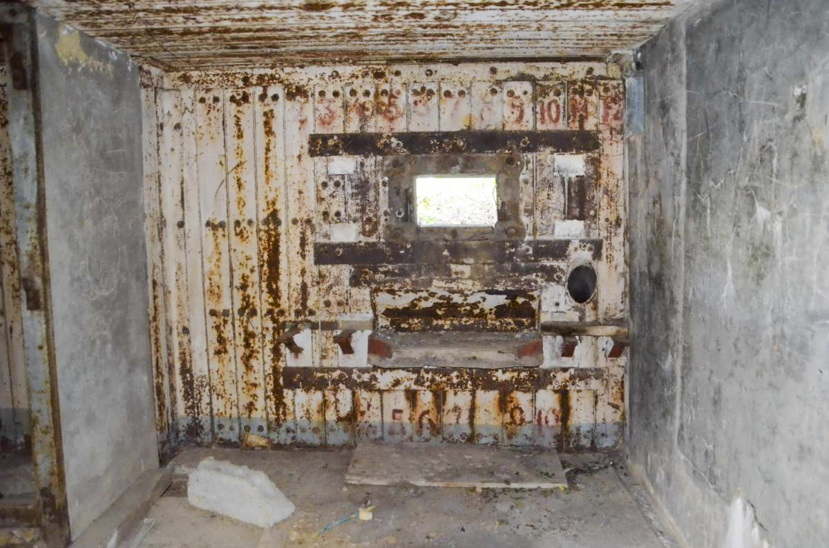 Ligne Maginot - 116 - BROCHRITTY NORD - (Casemate d'infanterie - Double) - Chambre de tir mitrailleuse nord - D. Froehly
