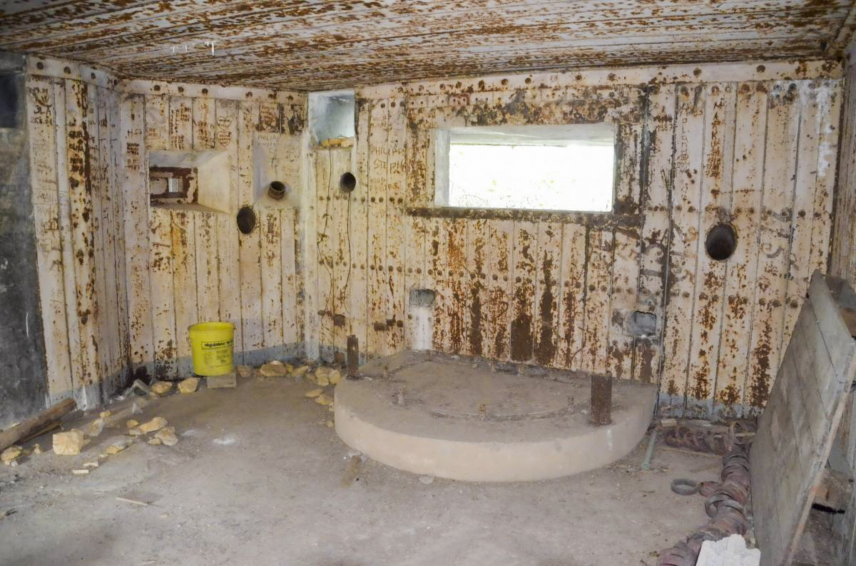 Ligne Maginot - 116 - BROCHRITTY NORD - (Casemate d'infanterie - Double) - Chambre de tir canon nord - D. Froehly