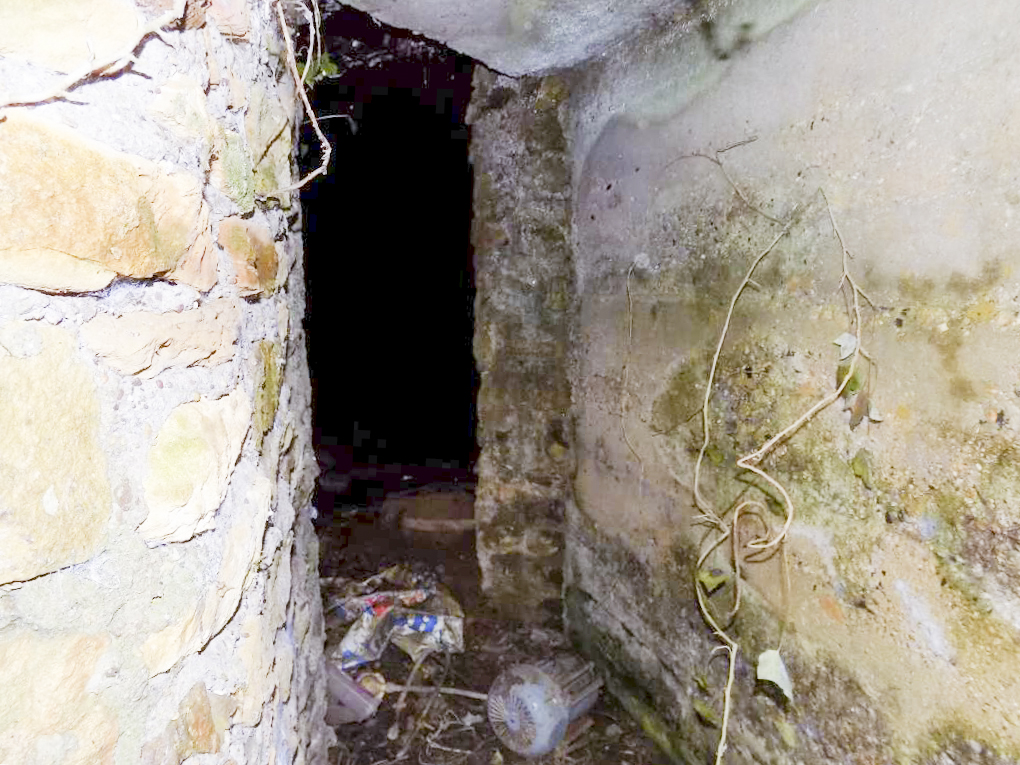 Ligne Maginot - EUILLY (2°BON 136°RIF) - (PC de Quartier) -  - R Tucker