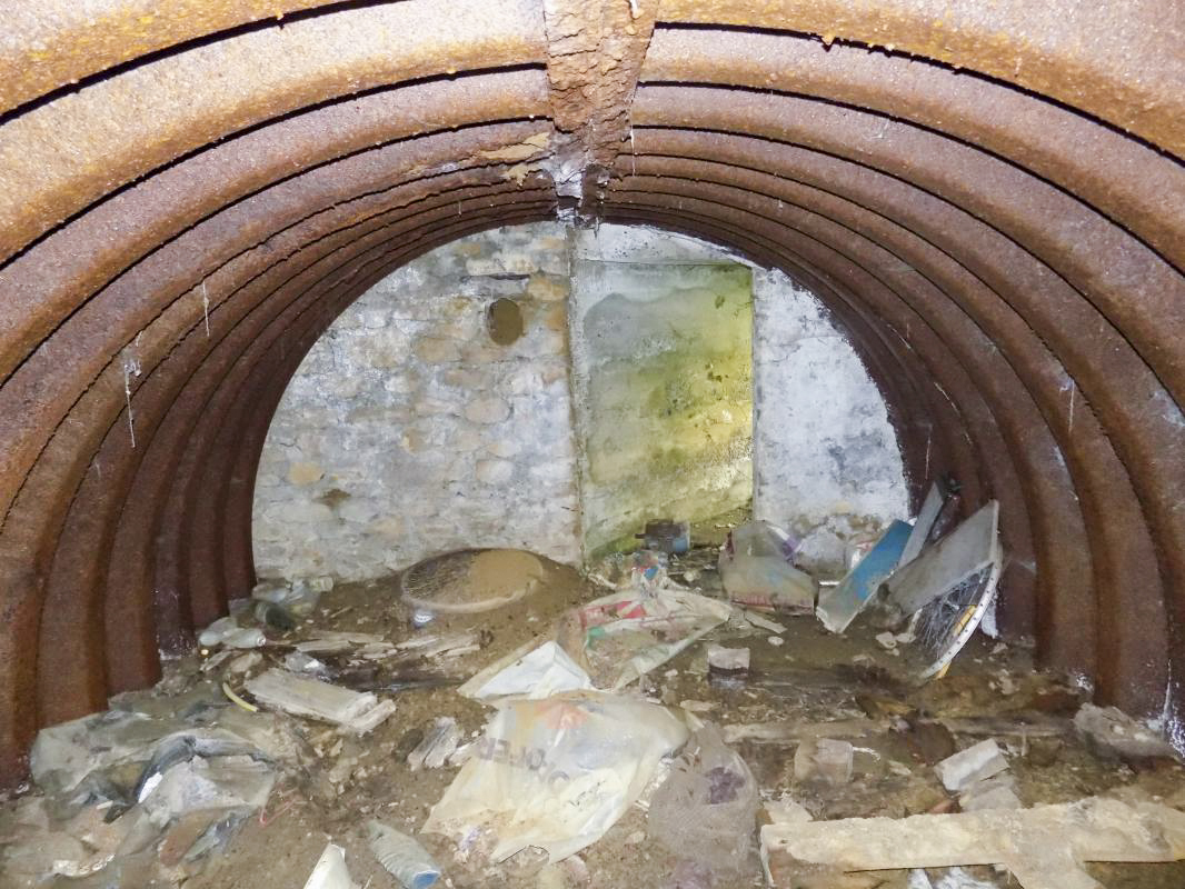 Ligne Maginot - EUILLY (2°BON 136°RIF) - (PC de Quartier) - Vers l'entrée - R Tucker