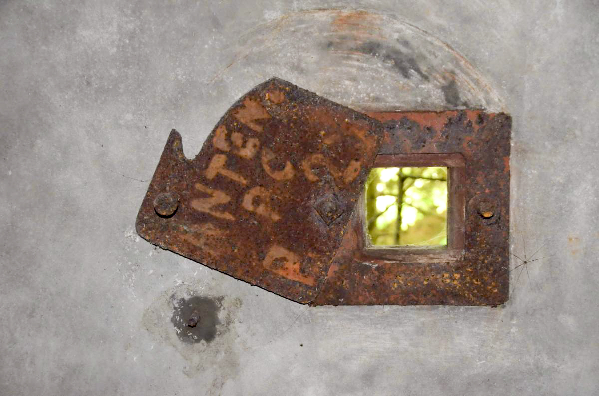 Ligne Maginot - STEINER (SOUS-QUARTIER EST) - (PC de Sous-Quartier) - Créneau avec inscription 'ANTEN - PC - P 29' - D. Froehly