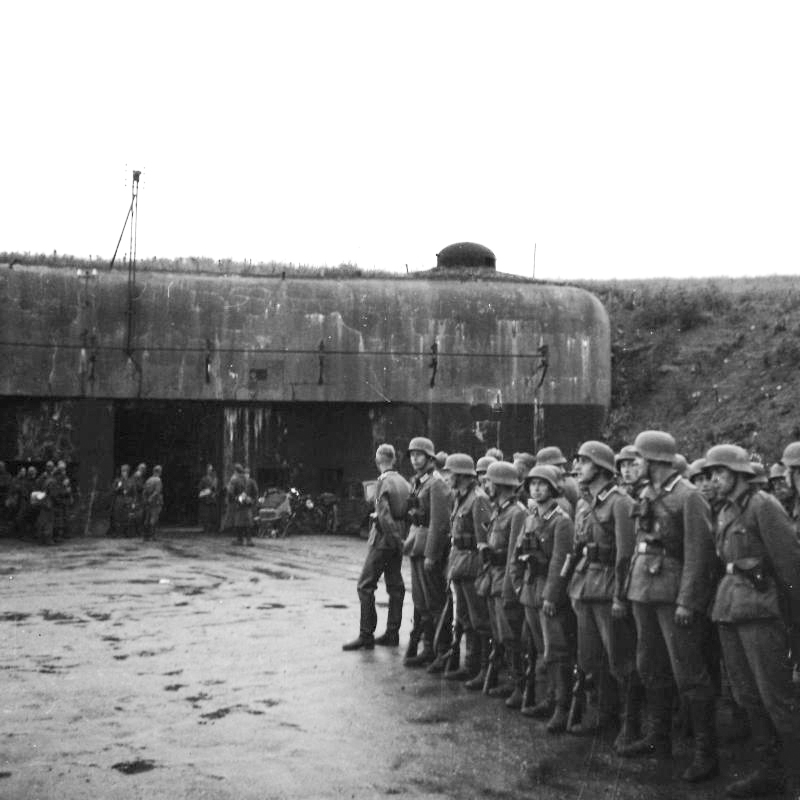 Ligne Maginot - ANZELING - A25 - (Ouvrage d'artillerie) - Entrée munitions 
Photo prise en 1940 - Inconnu