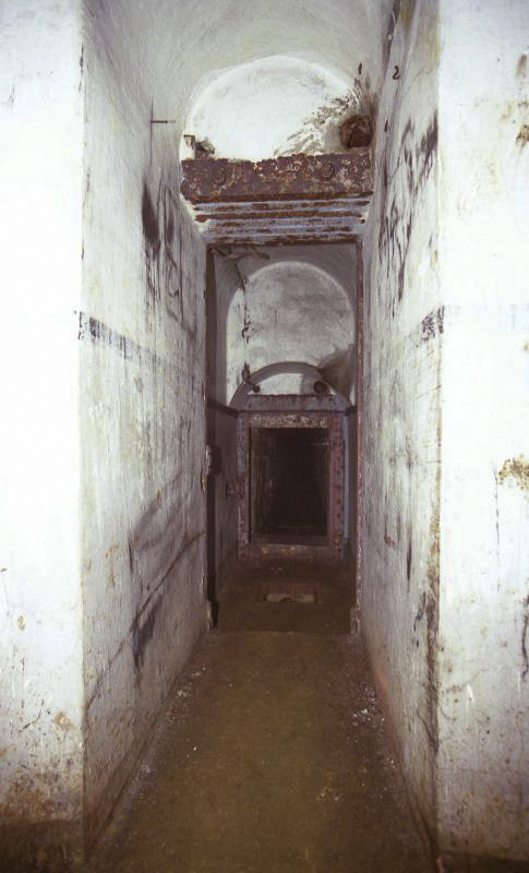 Ligne Maginot - LA SALMAGNE - (Ouvrage d'infanterie) - Locaux souterrains
Galerie vers l’égout  - Valentin Hemmert