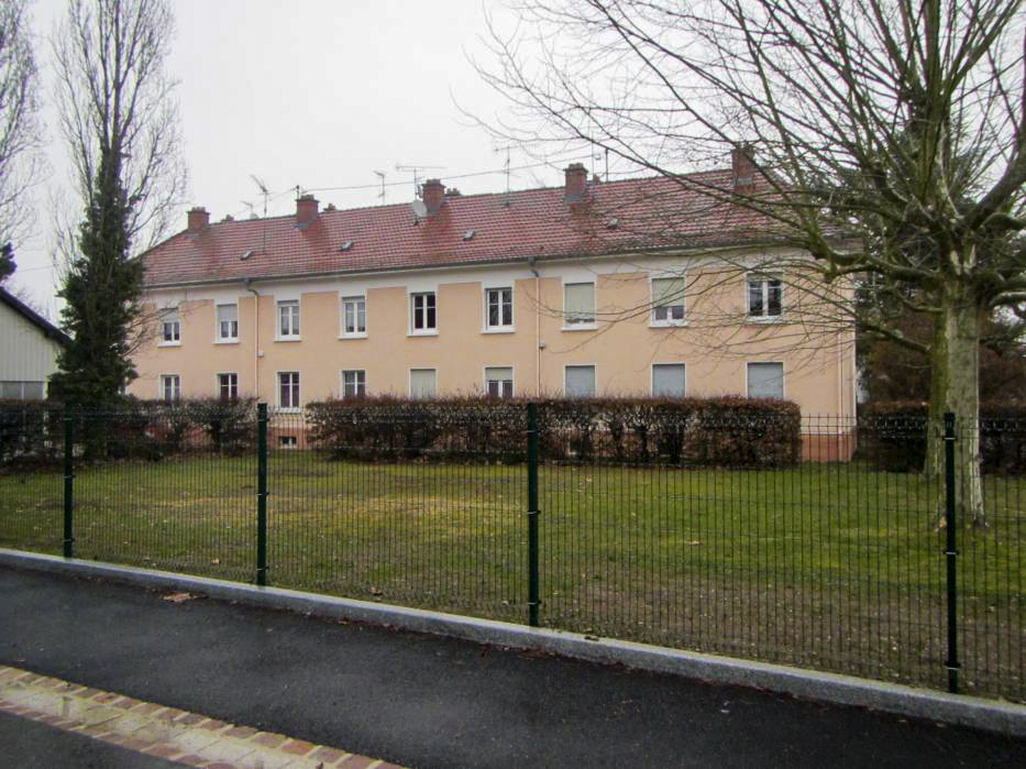 Ligne Maginot - BANTZENHEIM - (Camp de sureté) - Il fait partie d'un ensemble de trois en forme de U. Aujourd'hui c'est une résidence. - J-F ALTHAUS - MMHA