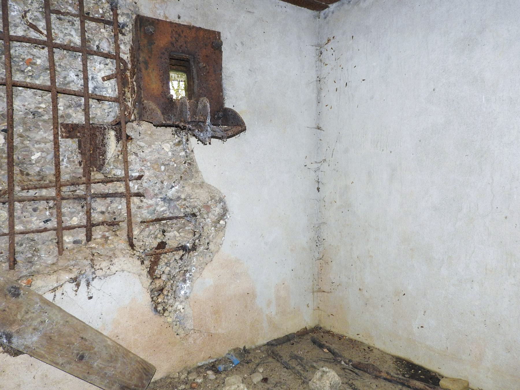 Ligne Maginot - WELSCHBRUCH NORD 1 - (Blockhaus pour arme infanterie) - La chambre de tir pour une mitrailleuse Hotchkiss - STENGER Mathieu