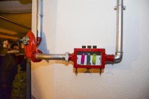 Ligne Maginot - ROHRBACH - FORT CASSO - (Ouvrage d'infanterie) - Bloc 3
Système de détection de gaz de combats.
Boite à papiers réactifs et ventilateur de brassage