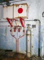 Ligne Maginot - LAVOIR - (Ouvrage d'artillerie) - L'usine électrique
Réservoir journalier de carburant et bouteille d'air comprimé pour le lancement d'un moteur