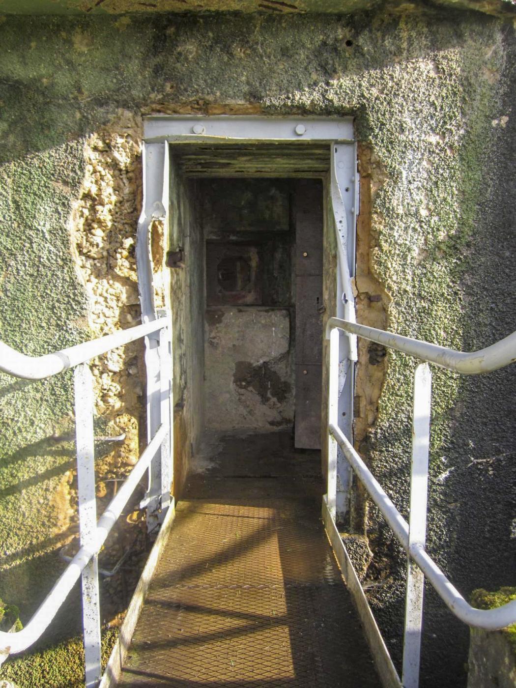Ligne Maginot - LA FERTE - (Ouvrage d'infanterie) - Bloc 2
L'entrée - Gregory Fuchs