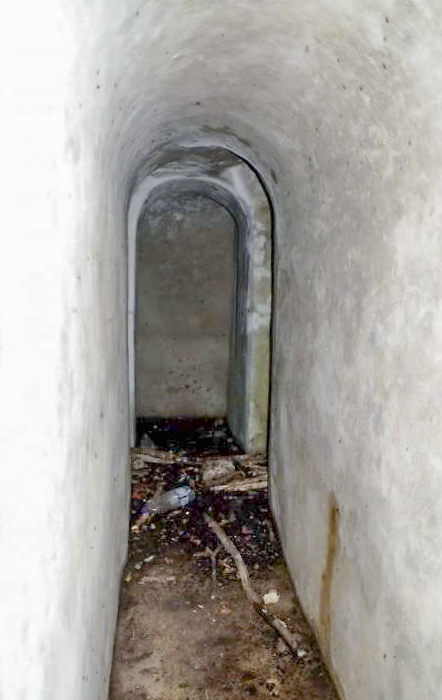 Ligne Maginot - OTTMARSHEIM NORD 1 - (Cuve pour arme d'infanterie) - Couloir reliant les deux entrées et la tourelle. - D. Froehly