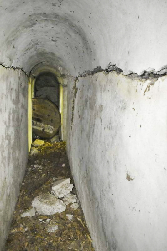 Ligne Maginot - STATION DE BANTZENHEIM 5 - (Cuve pour arme d'infanterie) - Couloir vers l'entrée nord - D.Froehly