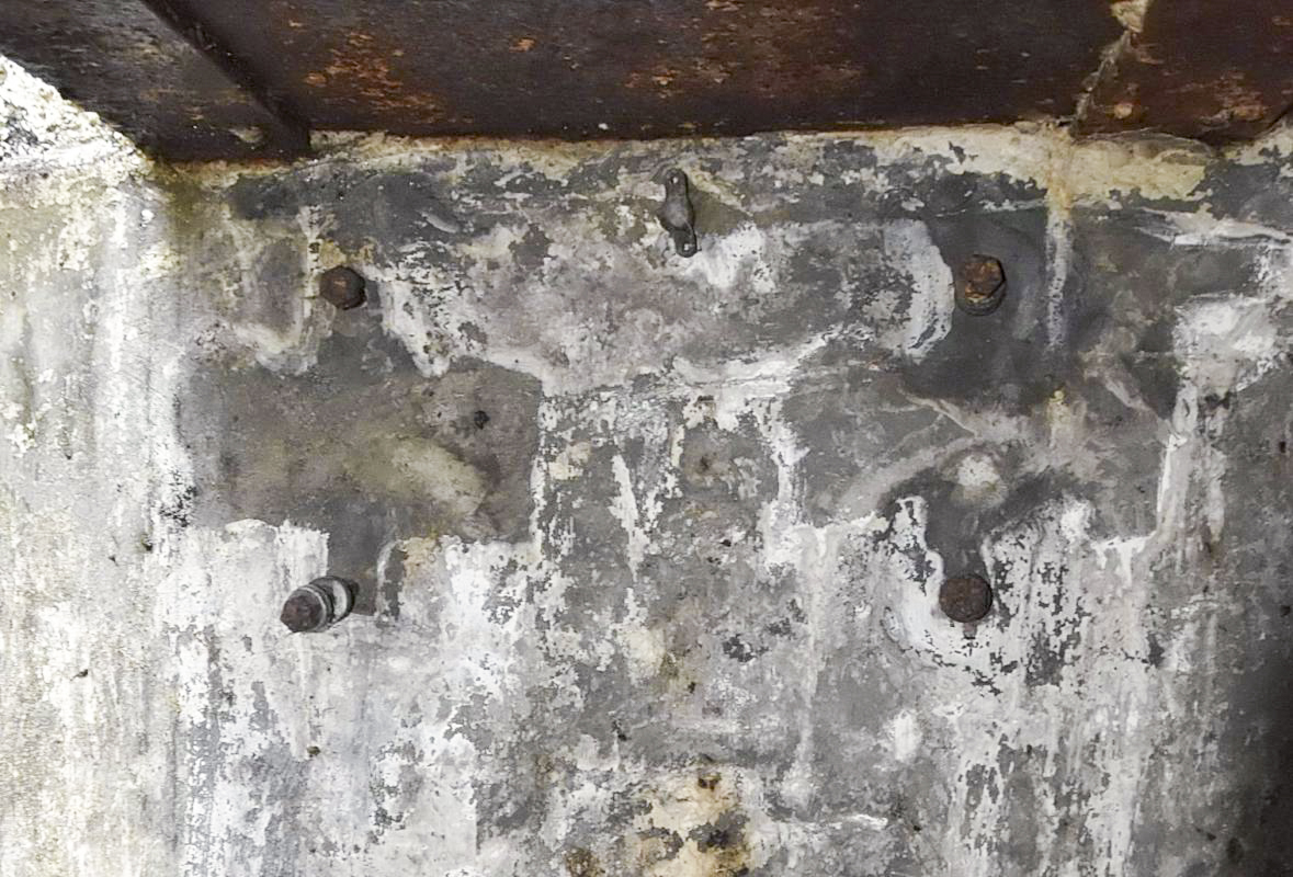 Ligne Maginot - 6M - (Chambre de coupure) - Mur d'entrée avec emplacement de 2 boites - D.Froehly