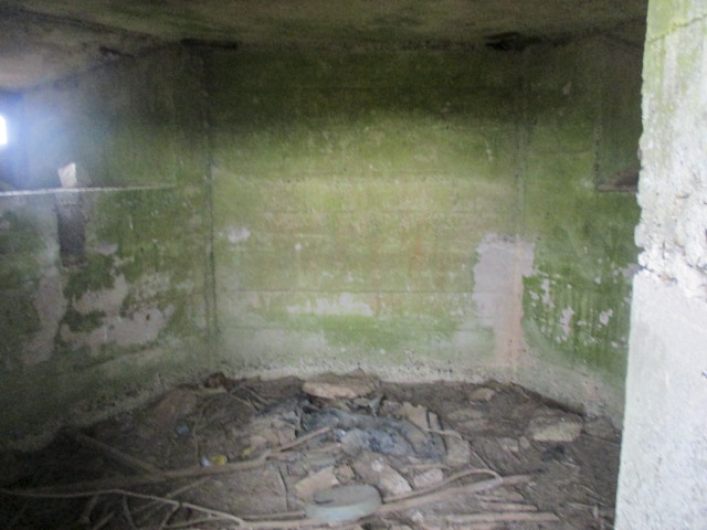Ligne Maginot - BEF 383 - PIERRE PLATE - (Blockhaus pour arme infanterie) - Intérieur du blockhaus. - Smardz Félix