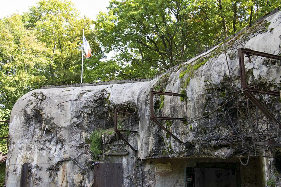 Ligne Maginot - BAMBESCH - A35 - (Ouvrage d'infanterie) - Bloc 3
Support de l'antenne TSF - EMANUELLI Hervé