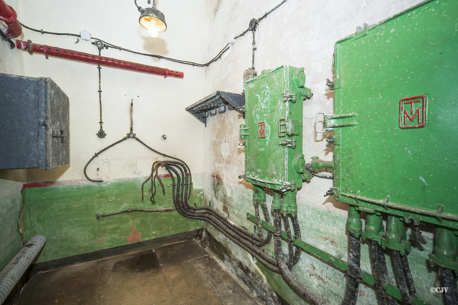 Ligne Maginot - BAMBESCH - A35 - (Ouvrage d'infanterie) - Le répartiteur téléphonique principal - Lia VERMEULEN