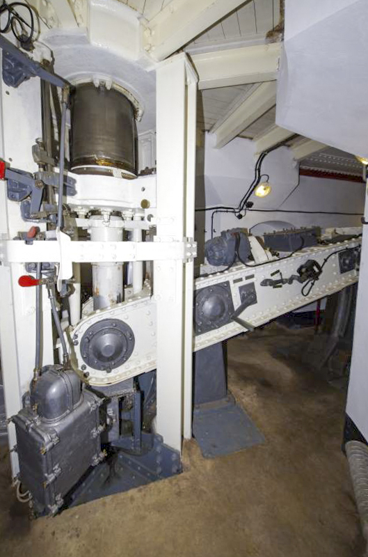 Ligne Maginot - ROHRBACH - FORT CASSO - (Ouvrage d'infanterie) - Bloc 3
Tourelle mitrailleuses (étage inférieur) - AURET Vincent