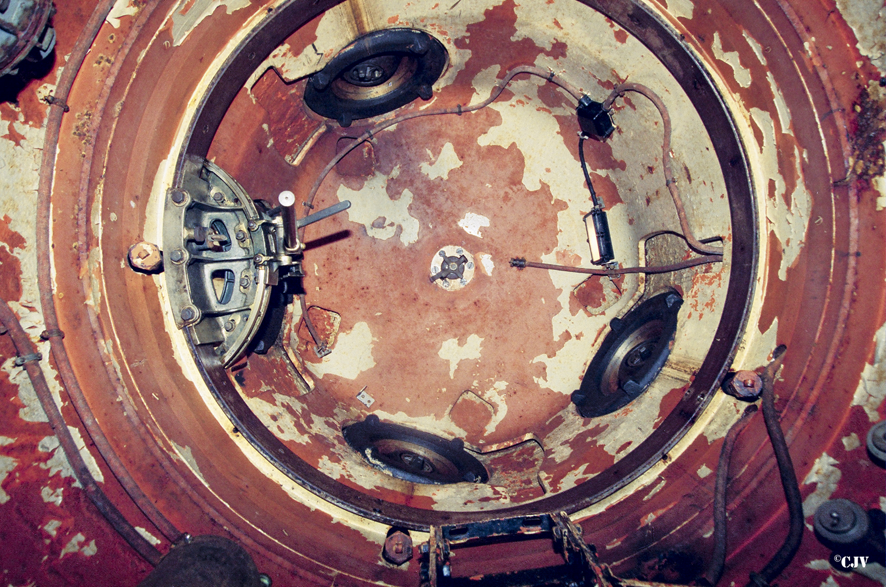 Ligne Maginot - ROHRBACH - FORT CASSO - (Ouvrage d'infanterie) - Bloc 1
La cloche GFM avec son double paroi
 - Lia VERMEULEN
