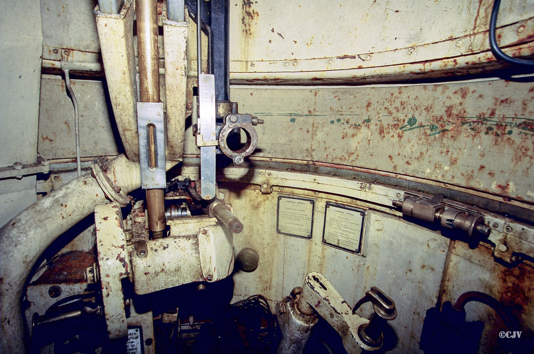 Ligne Maginot - ROHRBACH - FORT CASSO - (Ouvrage d'infanterie) - Bloc 3
La tourelle de mitrailleuses, avant restauration - Lia VERMEULEN