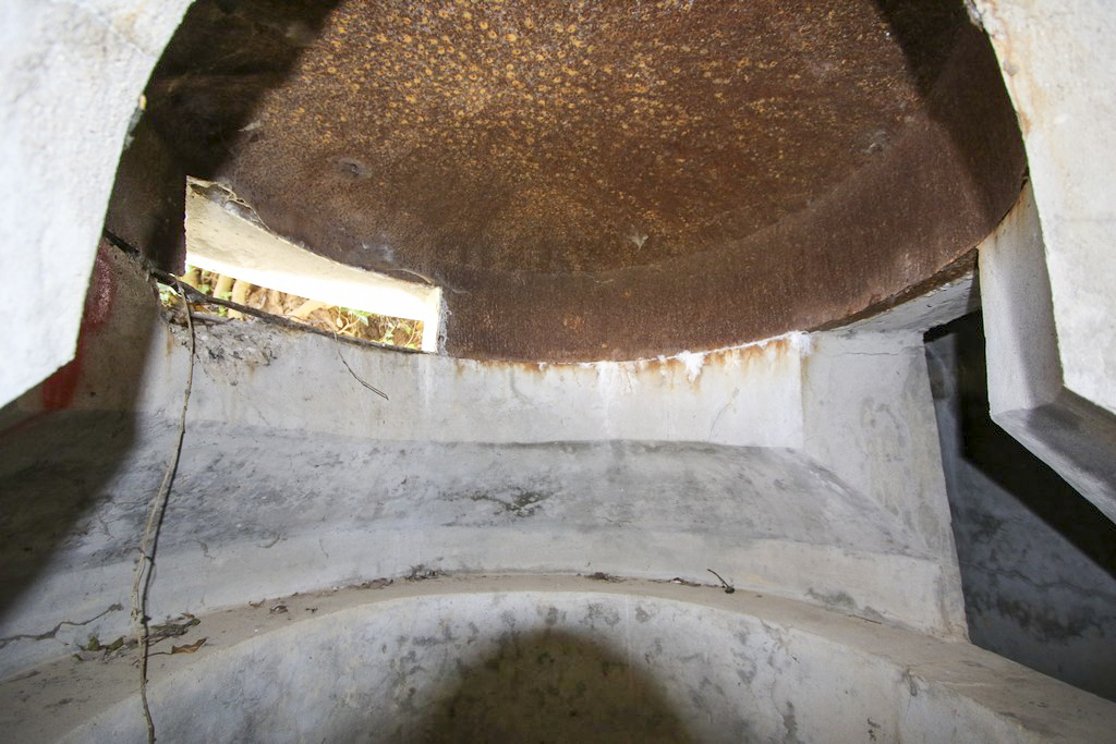 Ligne Maginot - ILLHAEUSERN 3 - (Blockhaus pour arme infanterie) - Coupole nord - Alain Perouffe