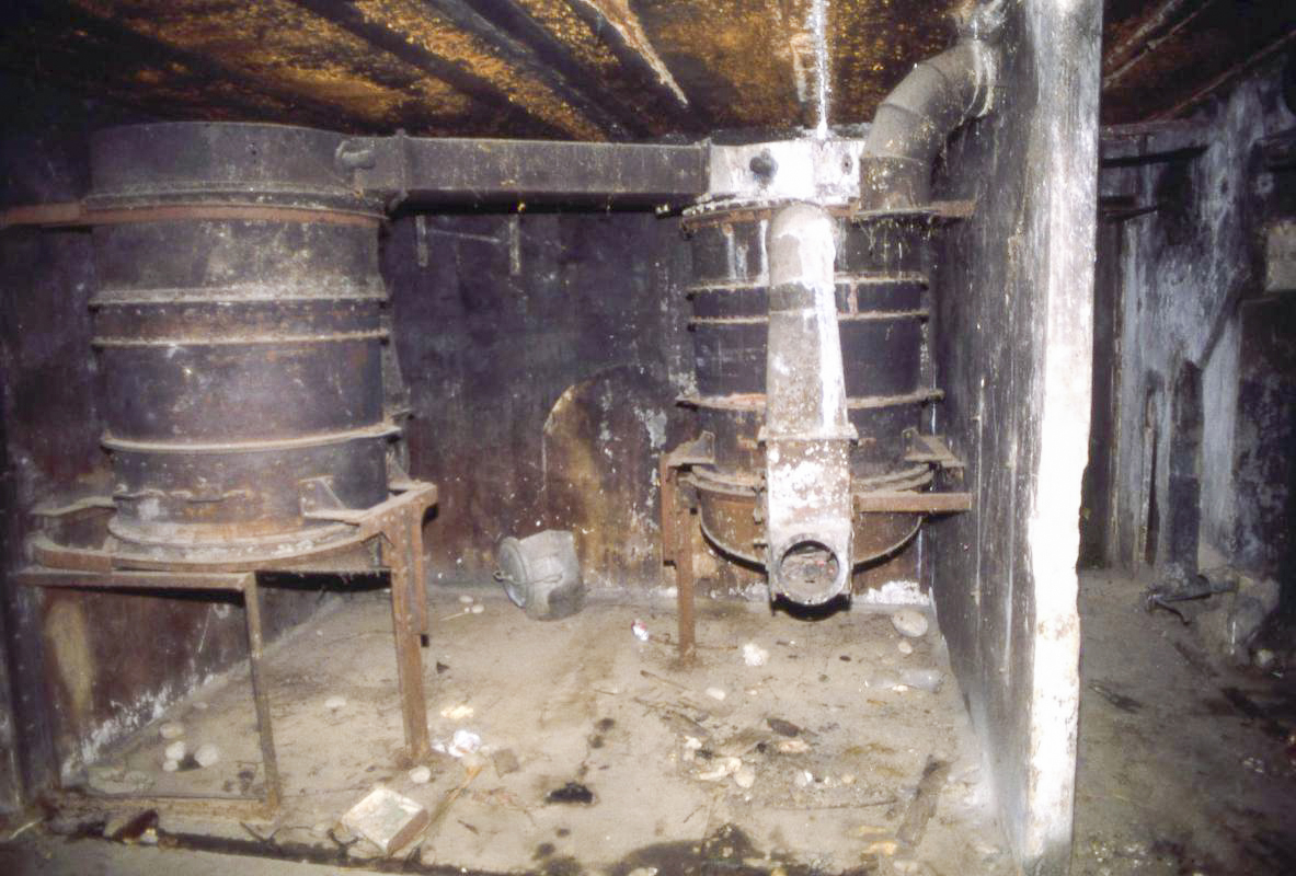Ligne Maginot - 49/3 - BALGAU SUD - (Casemate d'infanterie - double) - La casemate en 1999 - Valentin Hemmert