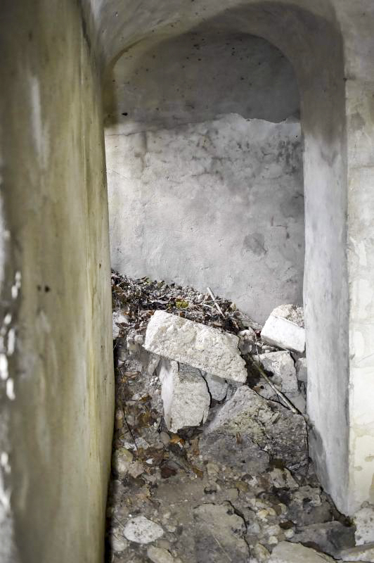 Ligne Maginot - ECLUSE 53 NORD - (Blockhaus pour arme infanterie) - Couloir transversal, a droite niche à munitions - D. Froehly