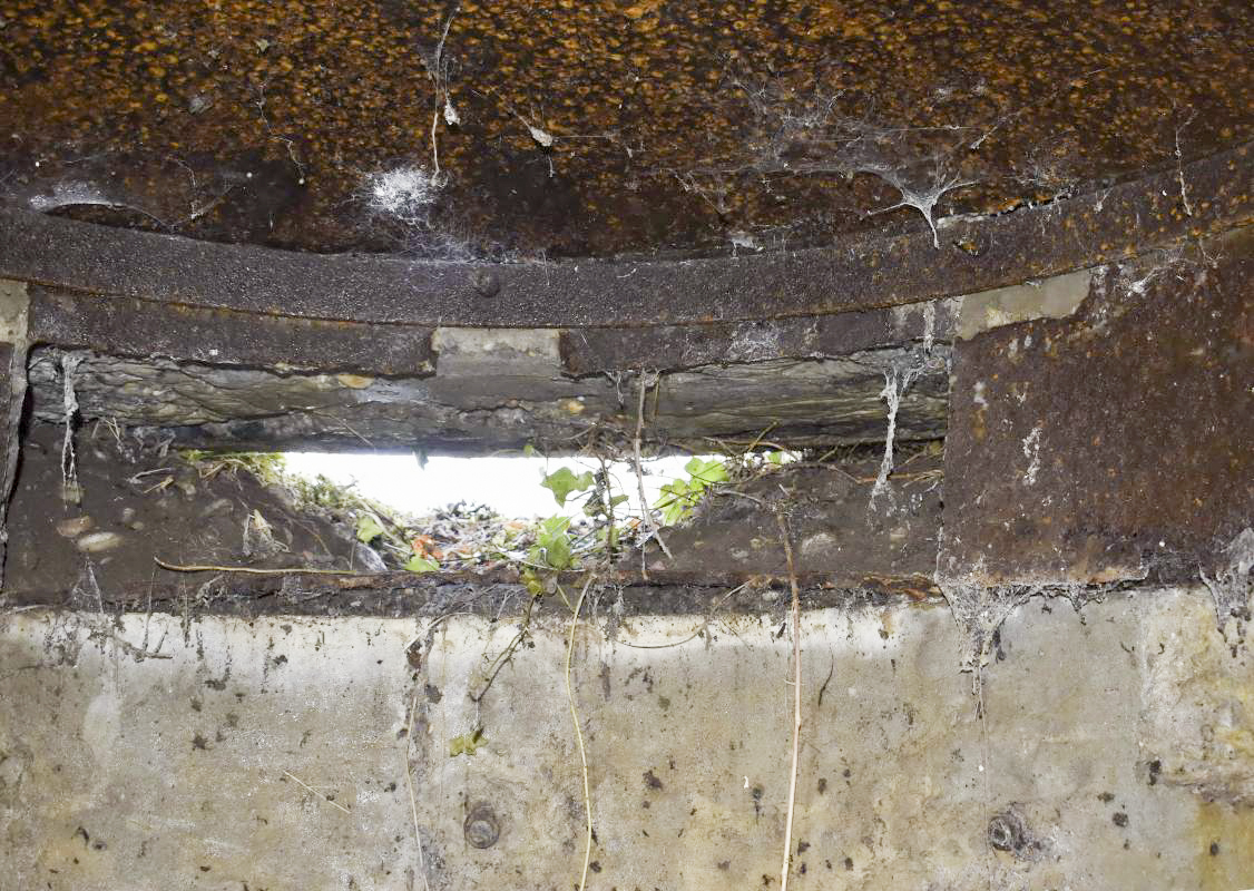 Ligne Maginot - ECLUSE 53 NORD - (Blockhaus pour arme infanterie) - Créneau de tir nord - D. Froehly
