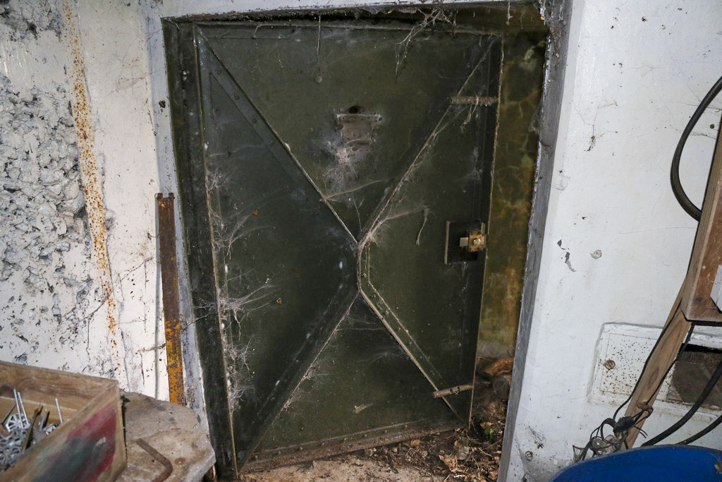 Ligne Maginot - ECLUSE 52 SUD - (Blockhaus pour canon) - La porte d'entrée - Alain Perouffe