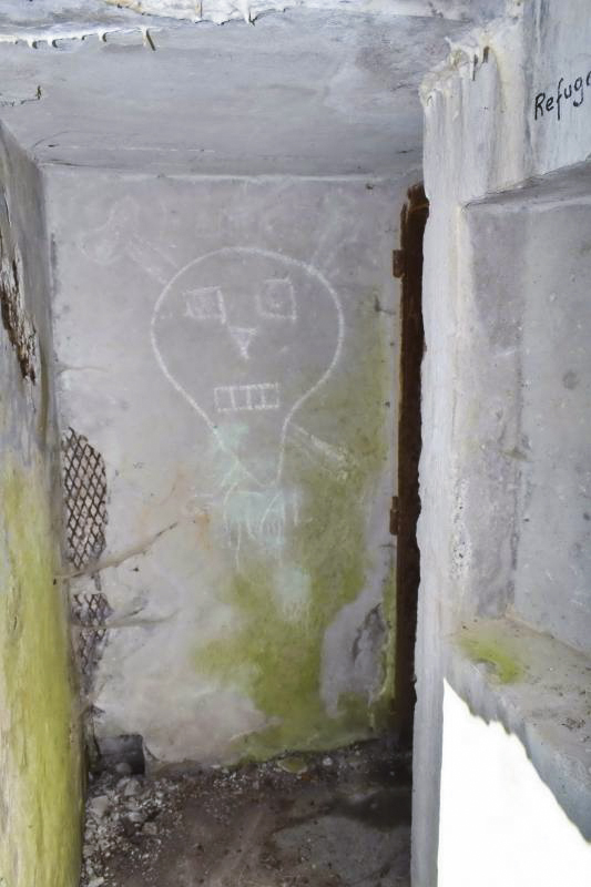 Ligne Maginot - ECLUSE 52 NORD - (Blockhaus pour canon) - L'entrée - FROEHLY Daniel