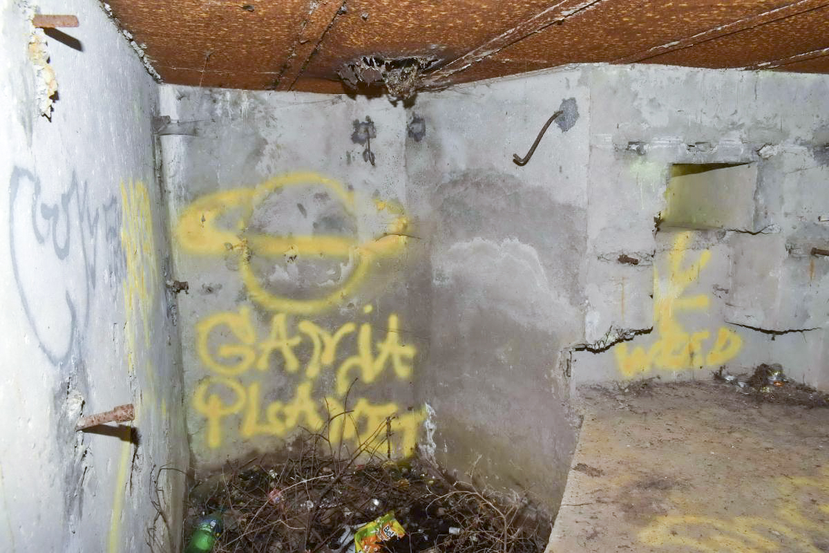 Ligne Maginot - ECLUSE 52 NORD - (Blockhaus pour canon) - Intérieur de la chambre de tir - FROEHLY Daniel