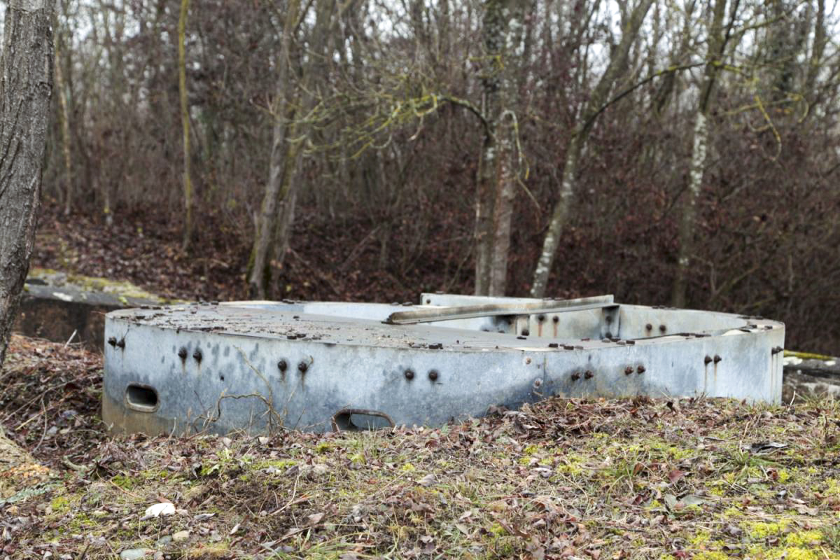 Ligne Maginot - HEITEREN (PC II/28° RIF) - (PC de Quartier) - Le parapet d'infanterie - Les Gardiens du Rhin