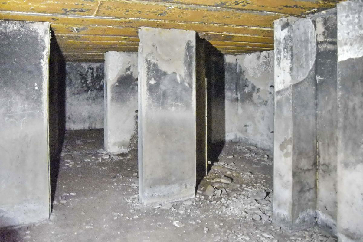 Ligne Maginot - OBERFELD - (Poste de Secours) - Vue sur les différentes chambres, depuis le point central. - D.Froehly