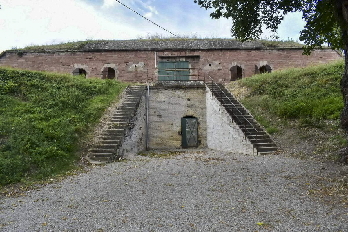 Ligne Maginot - TOUR BASTIONNEE 4 (CEFV N°1/I/28° RIF) - (PC) - Vue d'ensemble - D.Froehly