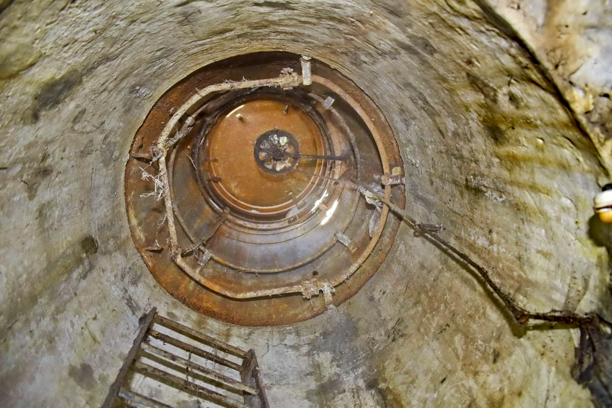 Ligne Maginot - TOUR BASTIONNEE 3 (CM N°1/I/28° RIF) - (PC de Sous-Quartier) - Coupole d’observation. - D.Froehly