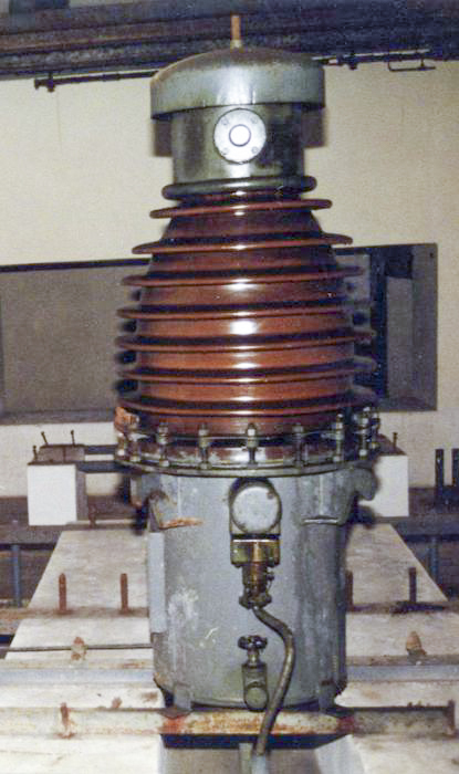 Ligne Maginot - GOETZENBRUCK - (Infrastructures électriques) - Transformateur de mesure de tension (65 KV) - Pascal LAMBERT