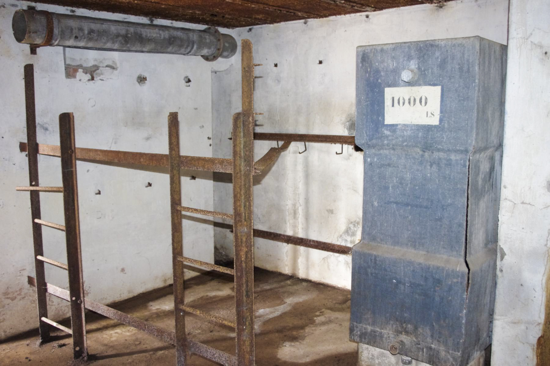 Ligne Maginot - VERRERIE - (Blockhaus pour arme infanterie) - La chambrée et le réservoir d'eau - STENGER Mathieu