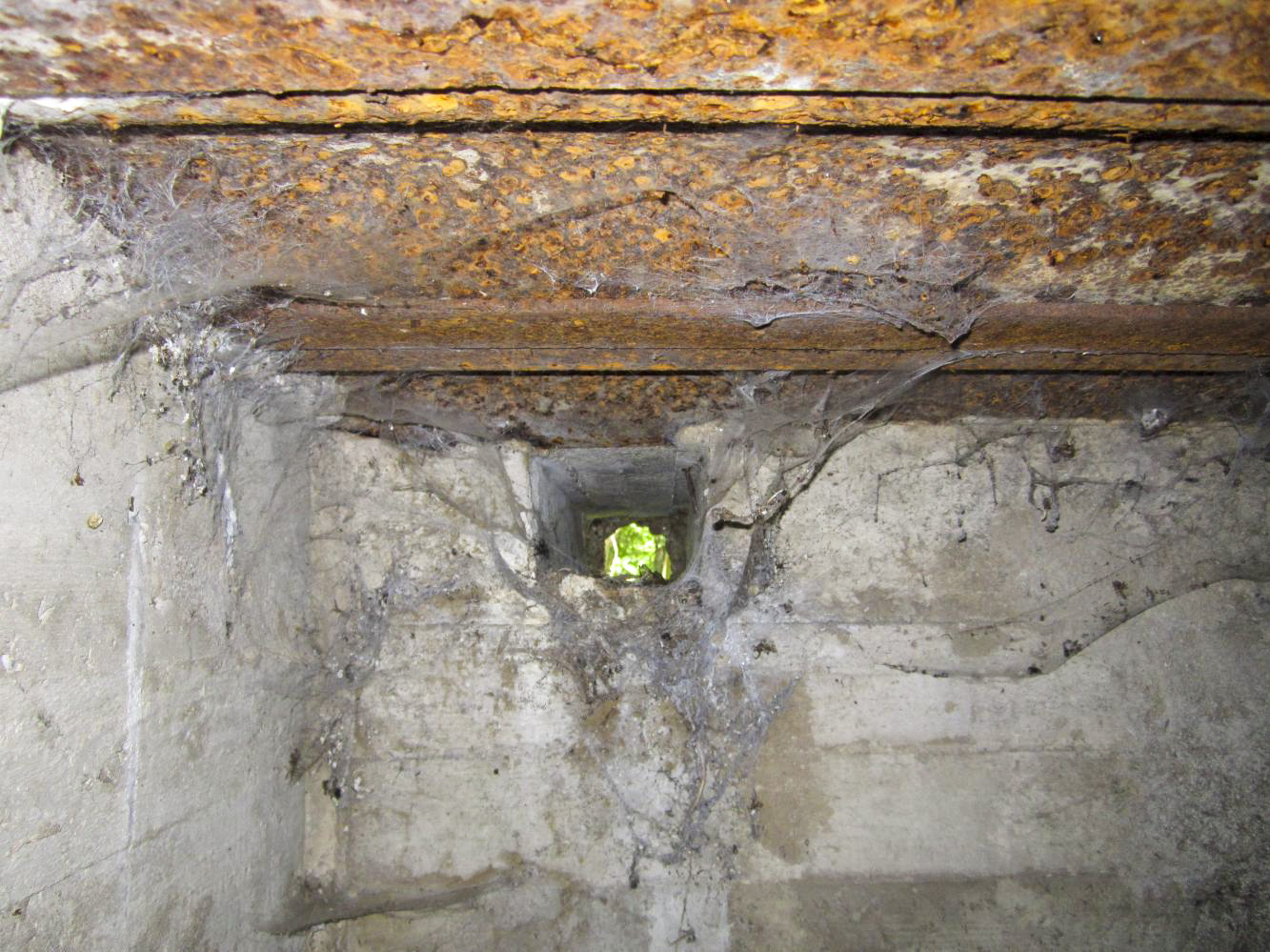Ligne Maginot - 1 - UNTERJAEGERHOF - (PC de Sous-Quartier) - Deuxième pièce - réservation pour la ventilation - Les Gardiens du Rhin