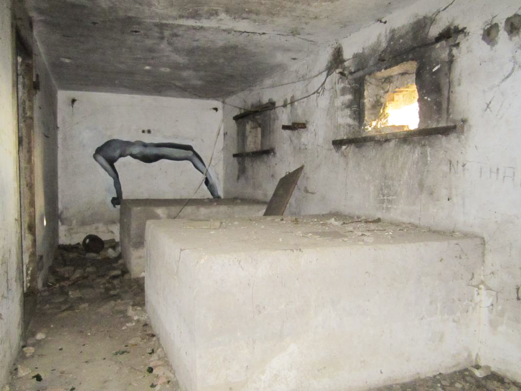 Ligne Maginot - 51 - BUSSIERES - (PC de Sous-Quartier) - Chambre de tir sud - Les Gardiens du Rhin