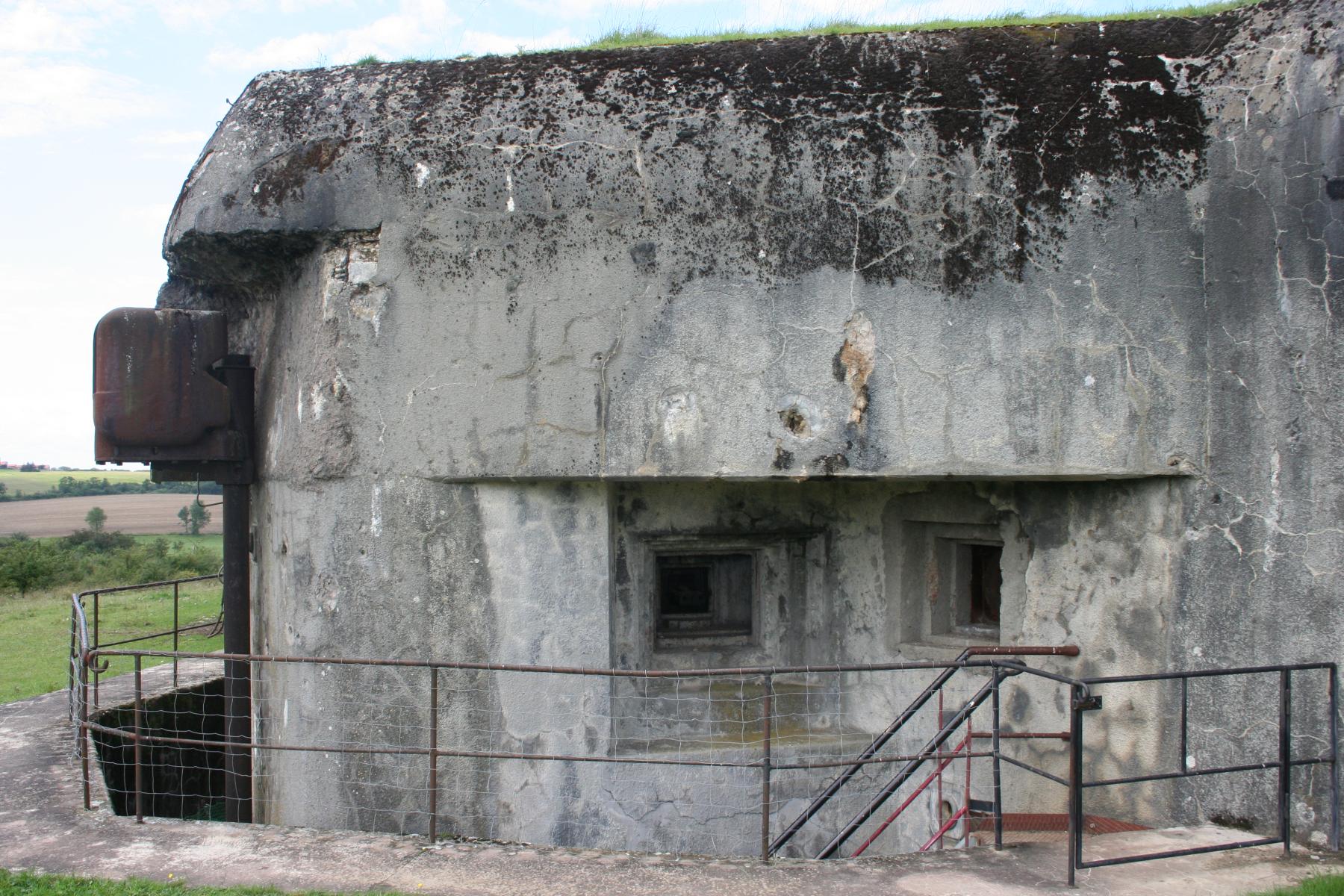 Ligne Maginot - ROHRBACH - FORT CASSO - (Ouvrage d'infanterie) - Bloc 1
Chambre de tir Est vue de l'extérieur - Jean-Michel Jolas