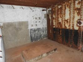 Ligne Maginot - GRAFENWEIHER CENTRE - (Casemate d'infanterie - Simple) - La chambre de tir Est avec l'emplacement d'un réservoir d'eau
