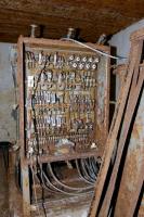 Ligne Maginot - SOETRICH - A11 - (Ouvrage d'artillerie) - Bloc 3
Etage supérieur, l'armoire électrique de commande du monte-charge Simplex équipant le bloc