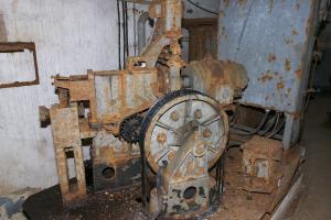 Ligne Maginot - SOETRICH - A11 - (Ouvrage d'artillerie) - Bloc 3
Etage supérieur, la machinerie du monte-charge Simplex