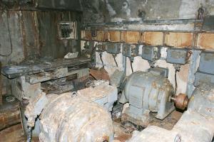 Ligne Maginot - SOETRICH - A11 - (Ouvrage d'artillerie) - Sous station électrique des avants
Les convertisseurs produisant le courant 110V continu pour les tourelles de l'ouvrage