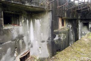 Ligne Maginot - HOCHWALD - (Ouvrage d'artillerie) - Bloc 16
Coffre de contrescarpe du fossé antichar de l'ouvrage ouest
