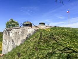 Ligne Maginot - LAUDREFANG - A37 - (Ouvrage d'infanterie) - Bloc 3
Cloche GFM Sud avec son support de camouflage et tourelle de mitrailleuses