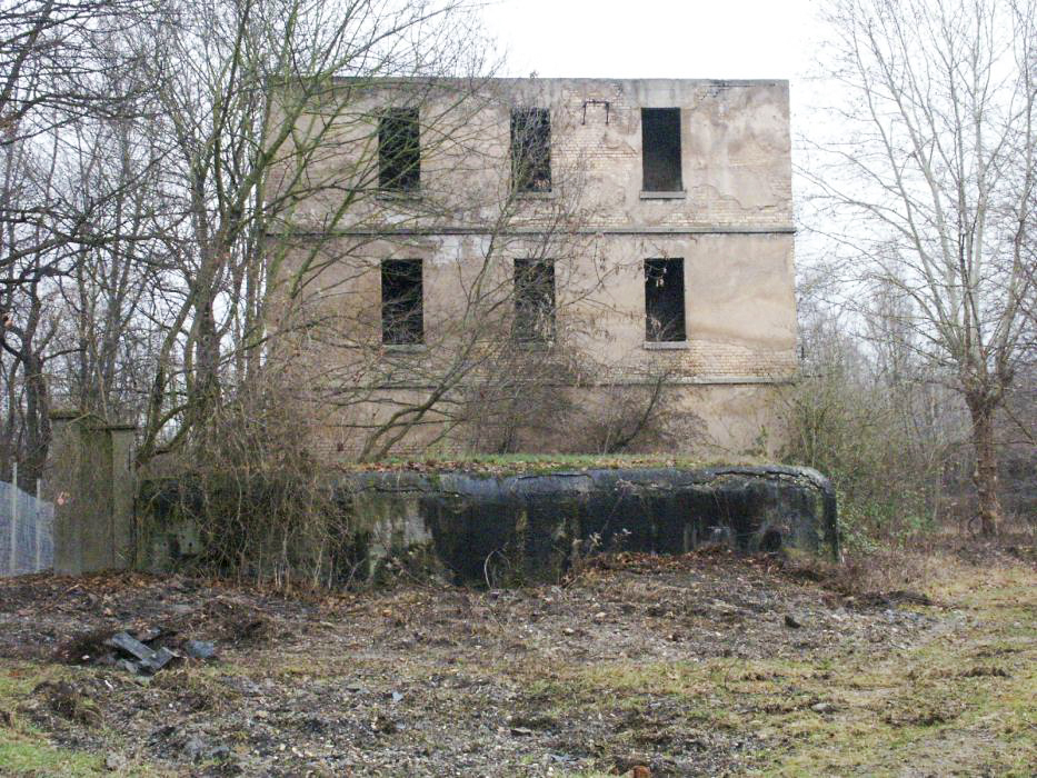 Ligne Maginot - Caserne et PC Davoust - Le PC dans le prolongement de la caserne - GRAMI