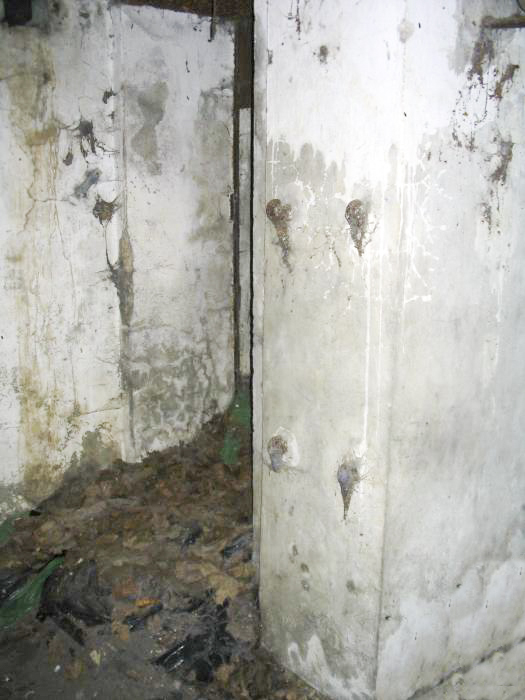Ligne Maginot - 420C - DAVOUST (I° / 172° RIF) - (PC de Quartier) - Chicane d'accès de la porte extérieure - Antoine SCHOEN