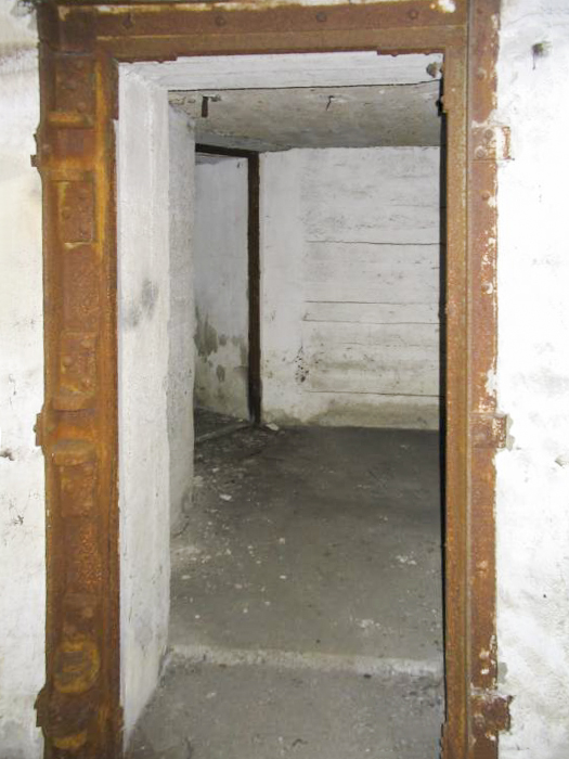 Ligne Maginot - 420C - DAVOUST (I° / 172° RIF) - (PC de Quartier) - Accès de l'abri depuis la galerie - Antoine SCHOEN
