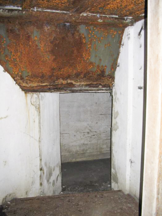 Ligne Maginot - 420C - DAVOUST (I° / 172° RIF) - (PC de Quartier) - Accès de l'abri depuis la galerie - Antoine SCHOEN