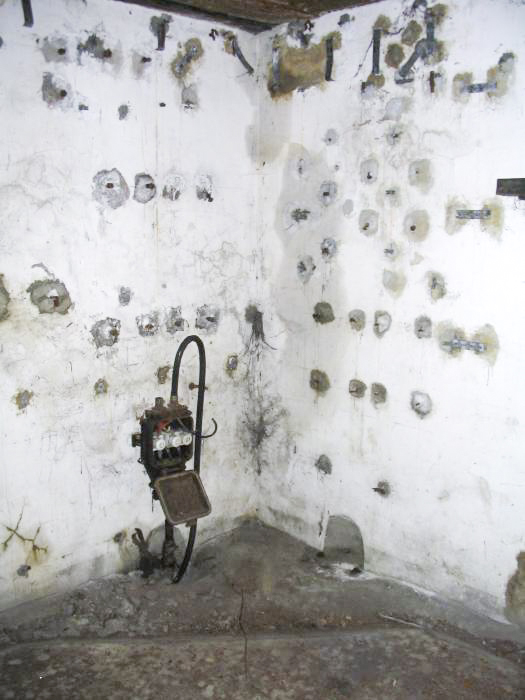Ligne Maginot - 420C - DAVOUST (I° / 172° RIF) - (PC de Quartier) - Local téléphonique 1 - Antoine SCHOEN